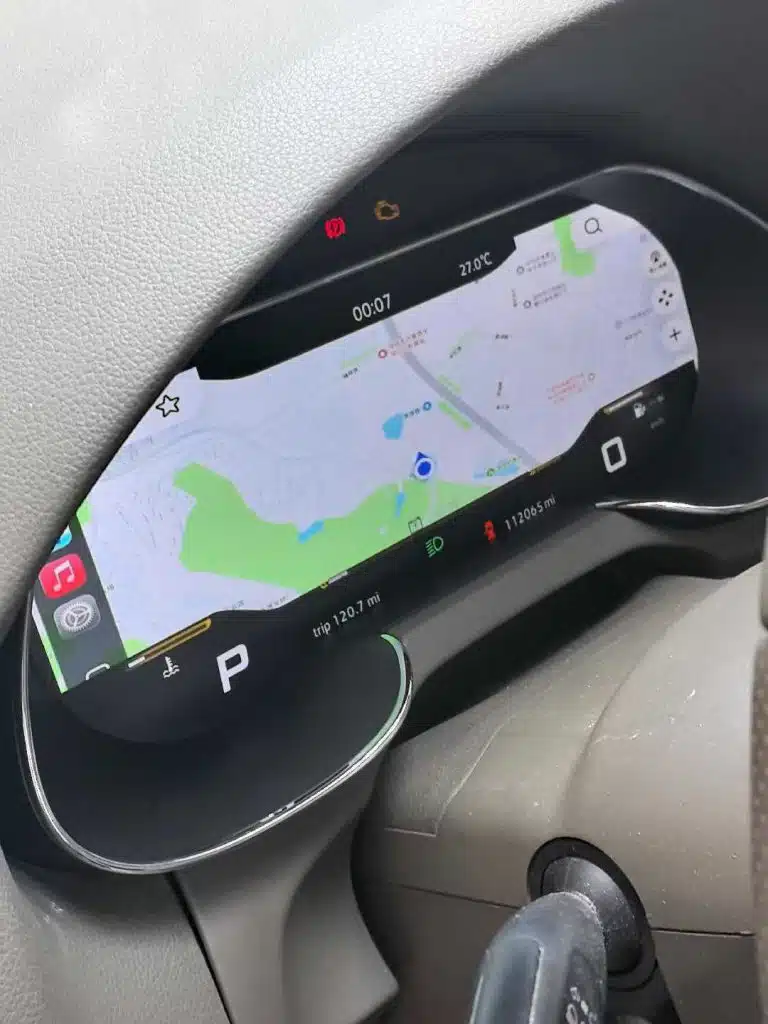 Audi Q5 8R digital cluster showing navigation map close-up