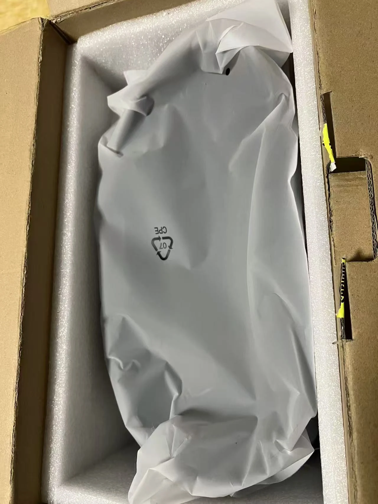 Product stabilized by full-surface foam support inside the carton