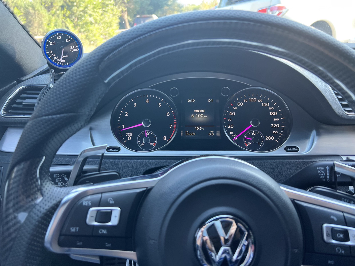 tvorničko analogno instrumentno ploča za Volkswagen Magotan B6 (2007.–2011.) prije retrofita