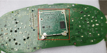 Monteringsvejledning til digitalt instrumentpanel til VW Passat B6, B7 og CC (PQ-platform) – reference 3 til overførsel af bageste printkort