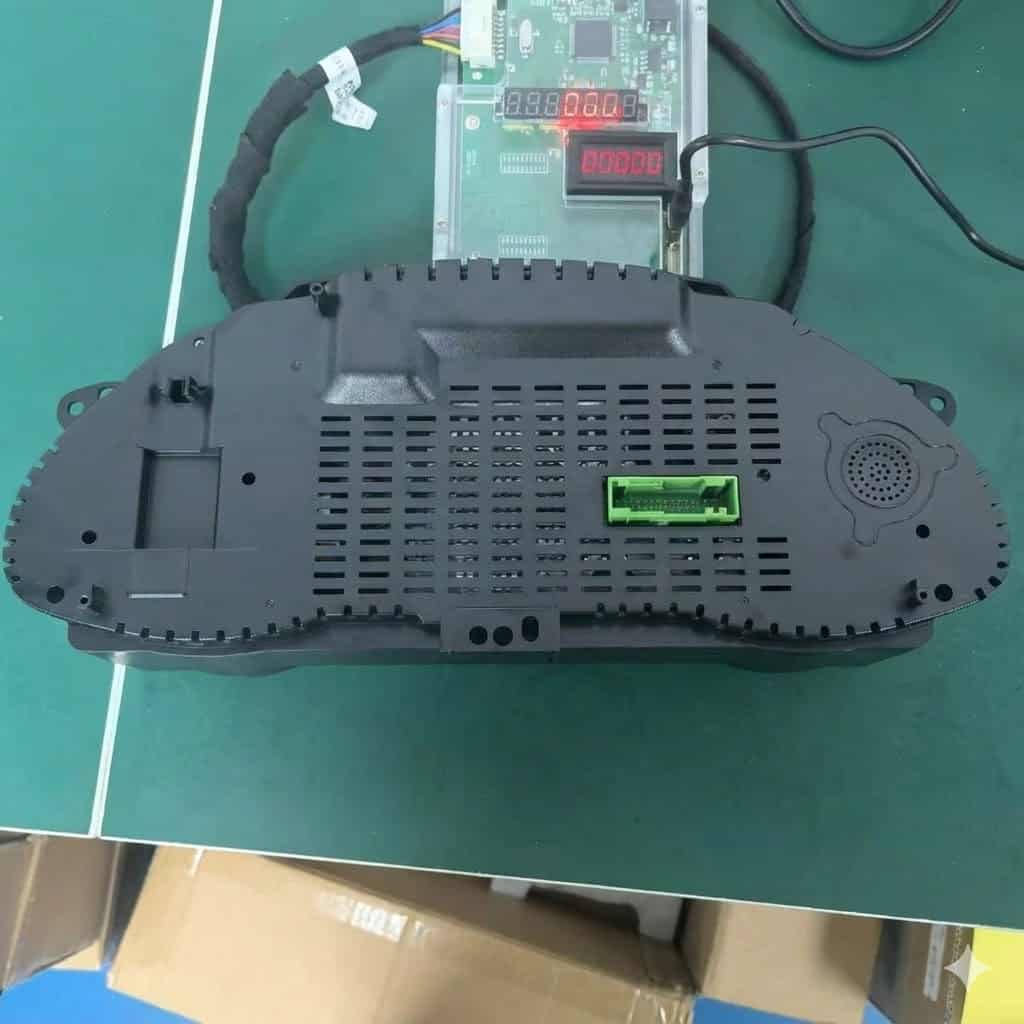 Audi Q5 8R Instrumentpanelens bakre kontakter Plug and Play