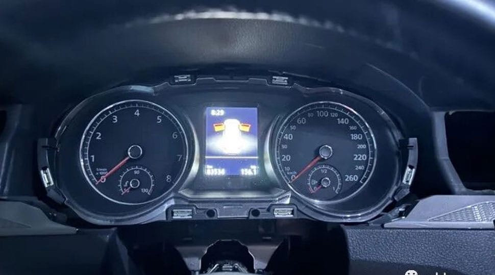 Volkswagen Passat PQ original mechanical cluster mounting position after trim removal