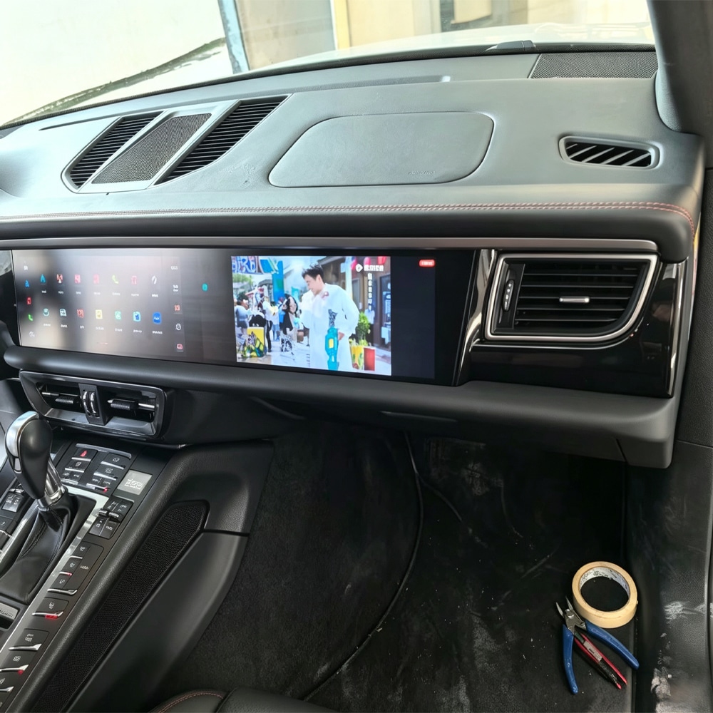 Porsche Macan 12.3 plus 12.3 dual screen installed in the dashboard