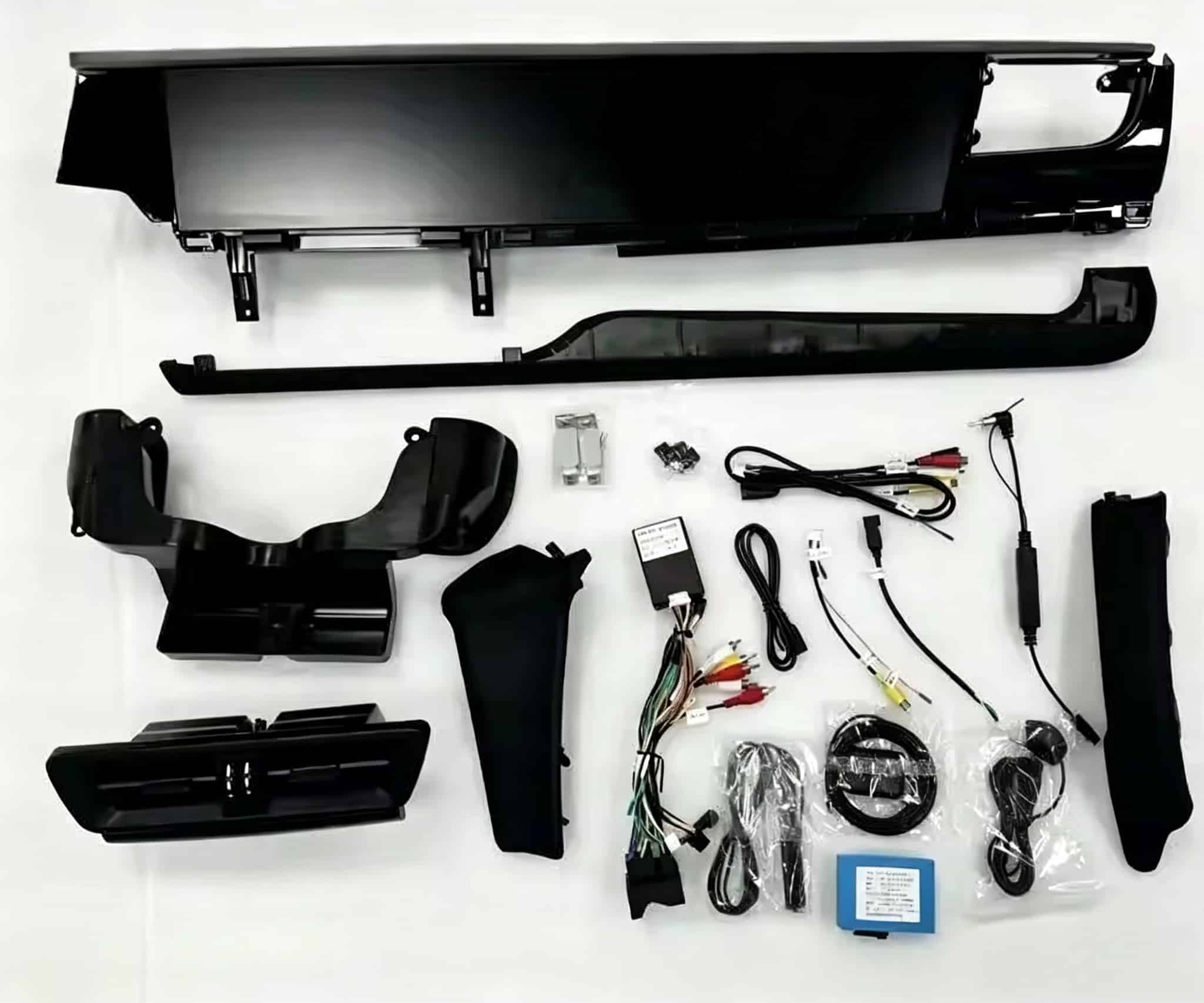 Porsche Macan dual screen package with harnesses interfaces trim and accessories