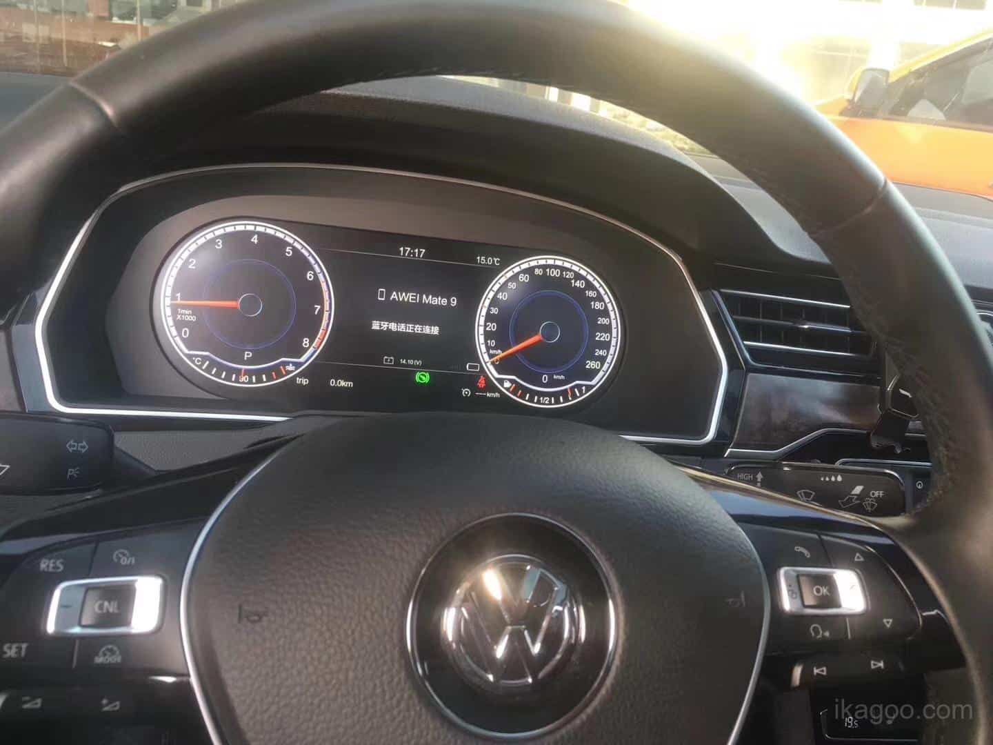 Risultato dell'installazione del quadro strumenti digitale Volkswagen Tiguan MQB usato come riferimento per il pacchetto di supporto e aggiornamento