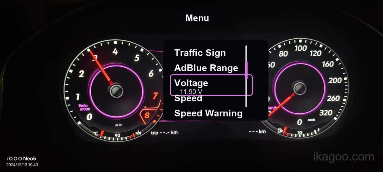 iKagoo VW Audi Digital Instrument Cluster Användarmanual 24 Volkswagen Audi digital instrumentcluster fordonsspänningsvisningssida