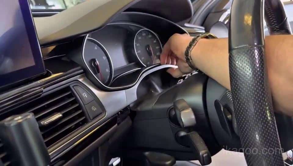 Audi A6 C7 nedre instrumentklusterdetalj släpps