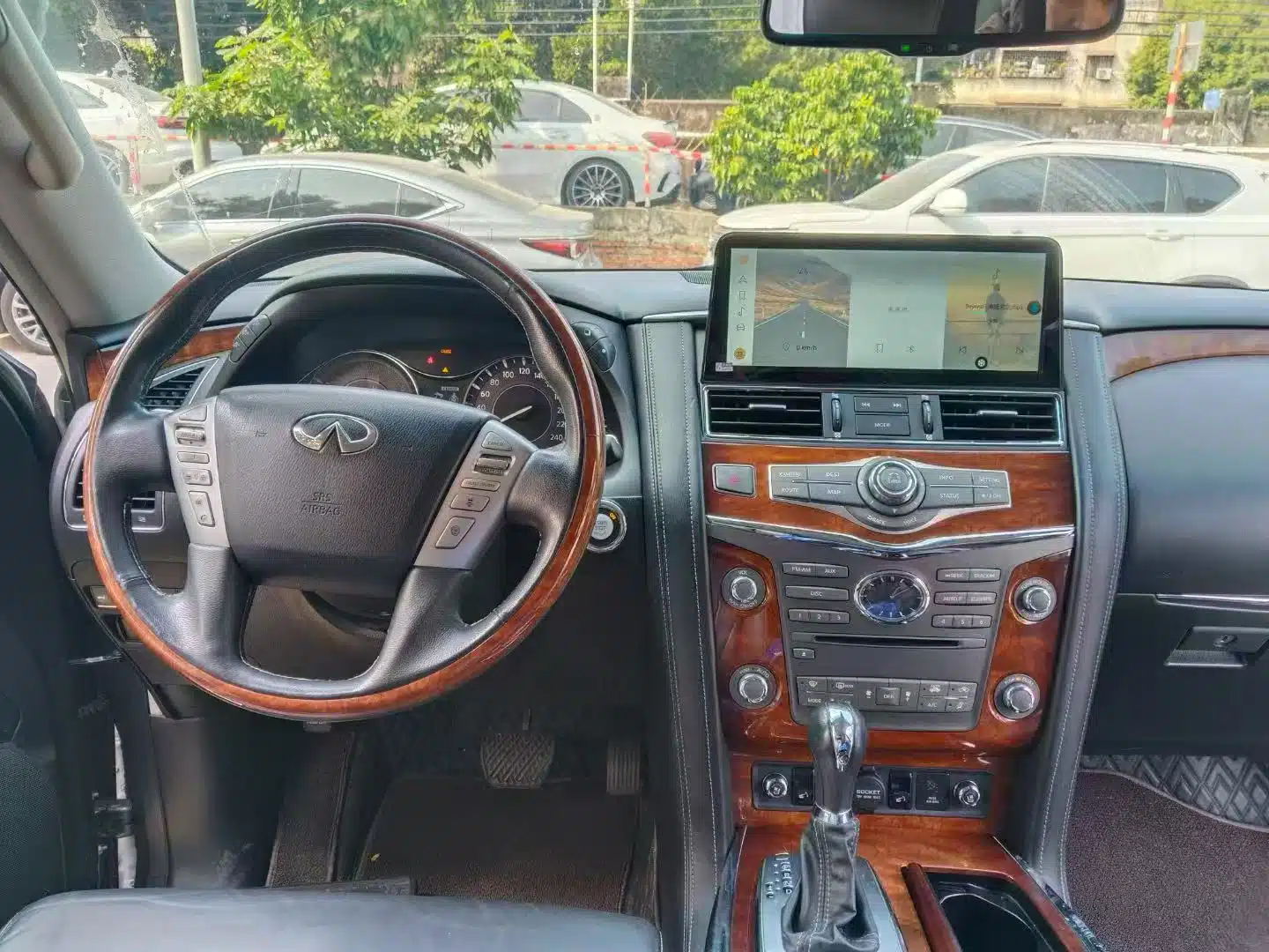 Infiniti QX Android head unit real installation