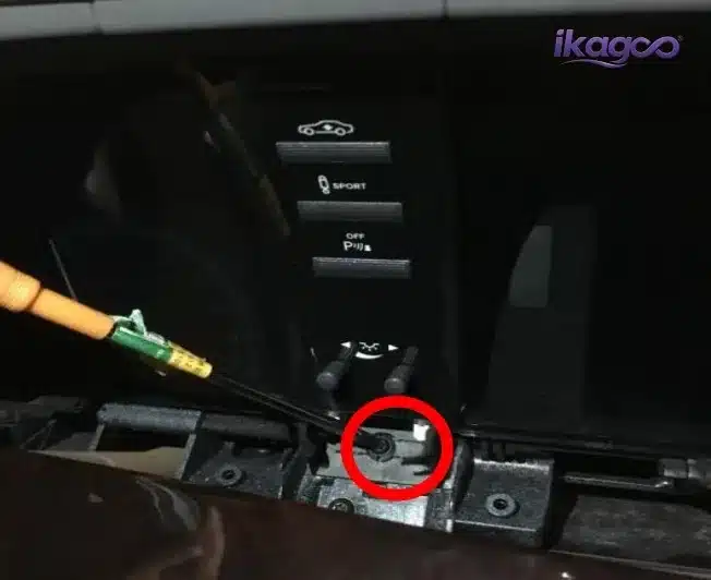 Mercedes W221 top trim fully removed before Android navigation screen installation