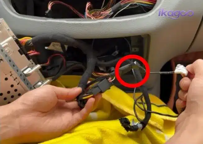 Mercedes W221 transfer cable connection for Android head unit installation