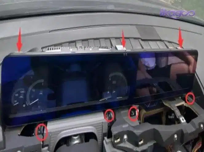 Mercedes W221 original gauges and Android screen plugged in before final fitting