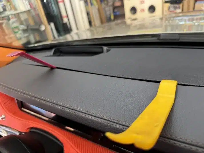 Mercedes S-Class W222 NTG5.0 dashboard speaker grille removal for Android CarPlay retrofit