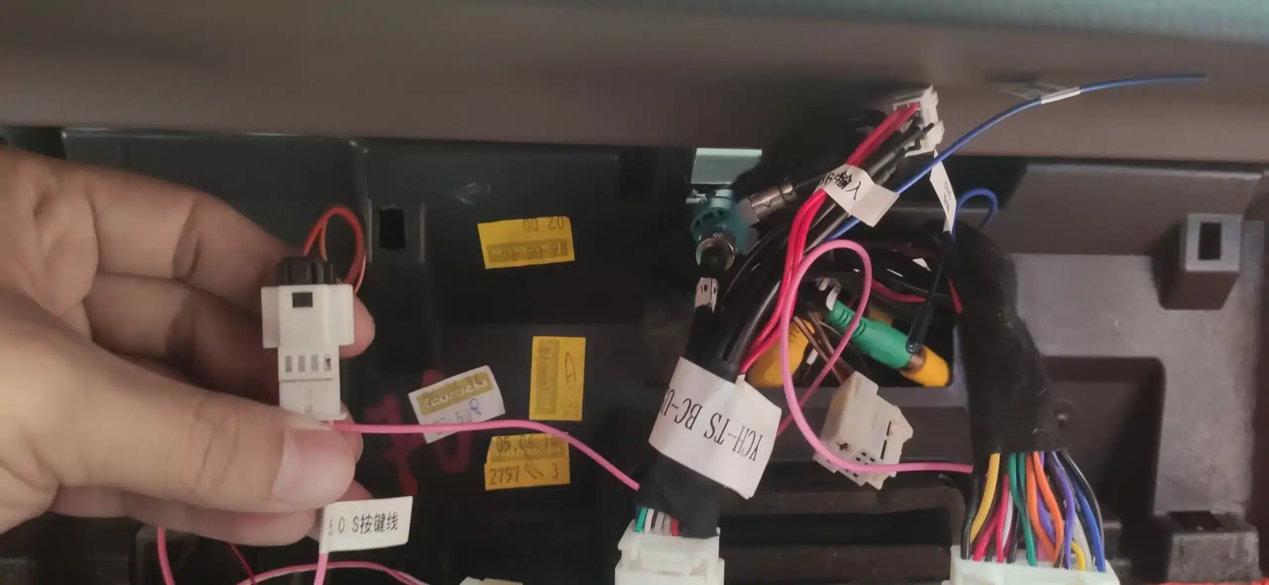 Mercedes S-Class W222 NTG5.0 key line and harness overview for Android CarPlay installation