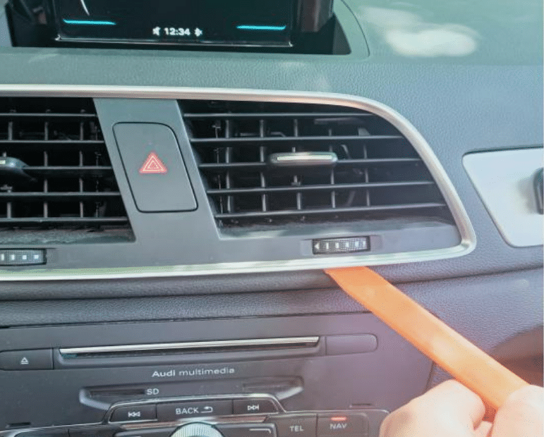 Audi Q3 Android screen installation center air vent trim removal