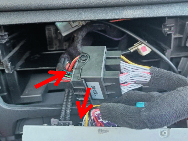 Audi Q3 vehicle specific Android screen power harness connection