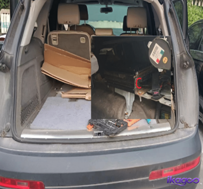 Audi Q7 rear cargo module reconnection during Android screen retrofit