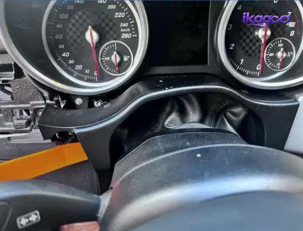 Mercedes W166 dashboard decorative trim removal for digital cluster installation