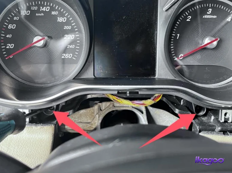 Mercedes W447 Digital Cluster Installation: 27 Real Steps for 2016–2019 V-Class 20 Removing original instrument cluster screws Mercedes W447 virtual cockpit retrofit